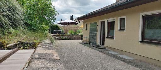 Predaj domu 220 m², pozemek 897 m², Heiligenstadt i. OFr., Bavorsko Predaj domu 220 m², pozemek 897 m², Heiligenstadt i. OFr., Bavorsko