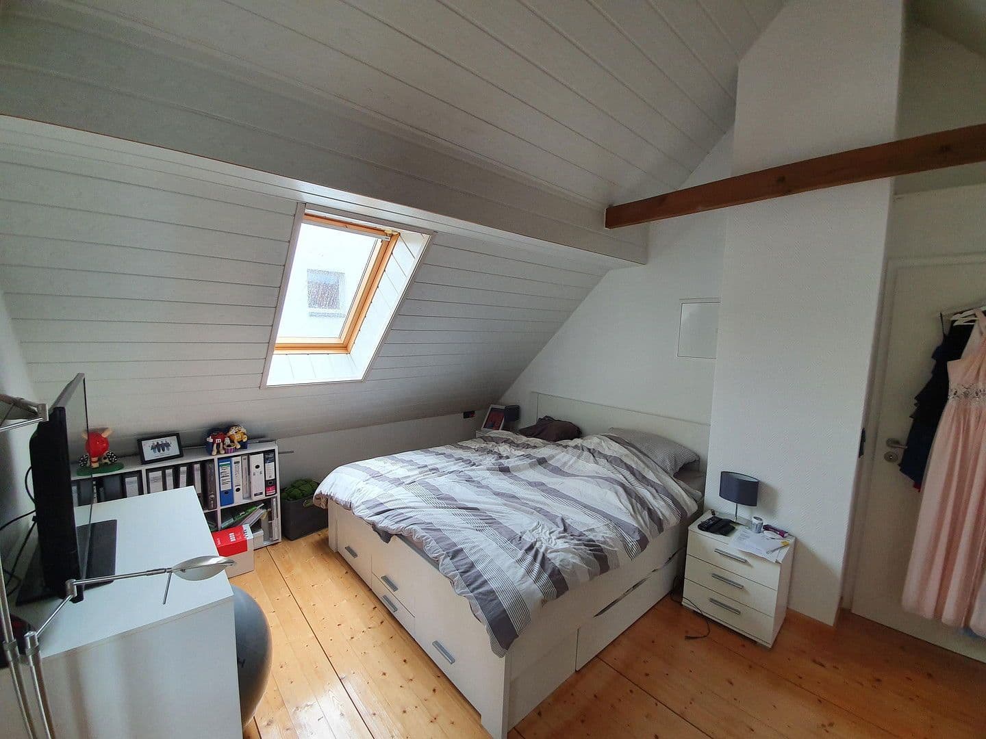 Predaj domu 110 m², pozemek 493 m², Anemonenweg 9a, Laatzen, Dolné Sasko Predaj domu 110 m², pozemek 493 m², Anemonenweg 9a, Laatzen, Dolné Sasko