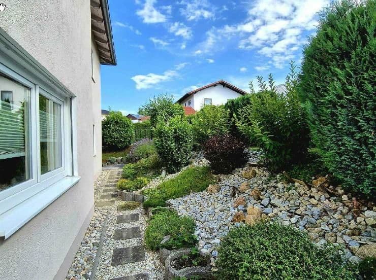 Prenájom bytu 3-izbový 90 m², Bad Griesbach i.Rottal, Bavorsko Prenájom bytu 3-izbový 90 m², Bad Griesbach i.Rottal, Bavorsko