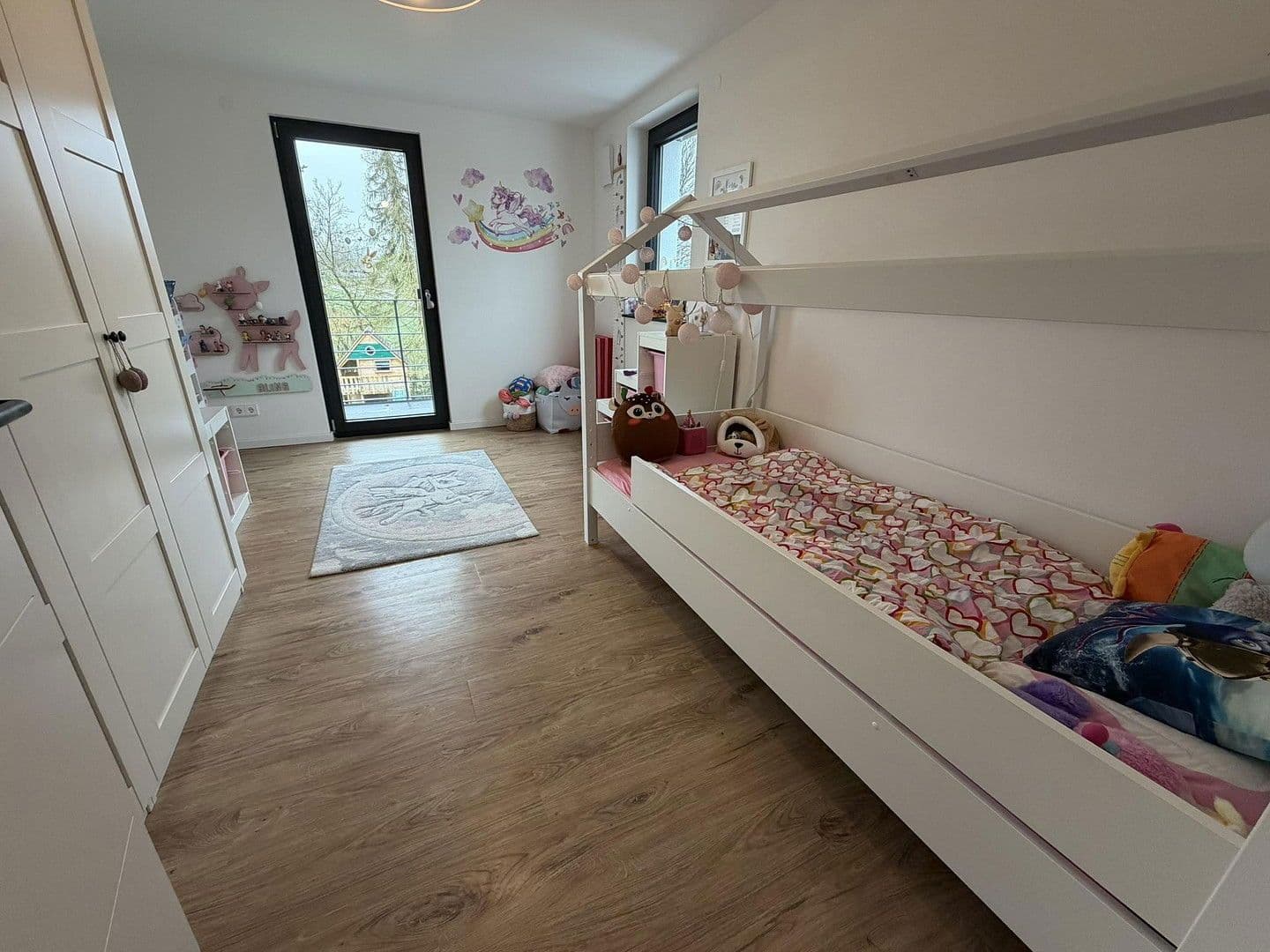 Predaj domu 306 m², pozemek 1.400 m², Ilsfeld, Bádensko-Wurttembersko Predaj domu 306 m², pozemek 1.400 m², Ilsfeld, Bádensko-Wurttembersko