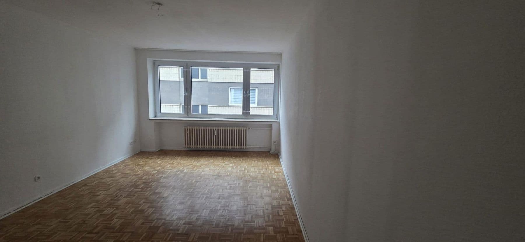 Prenájom bytu 3-izbový 80 m², Wuppertal, Severné Porýnie - Westfálsko Prenájom bytu 3-izbový 80 m², Wuppertal, Severné Porýnie - Westfálsko