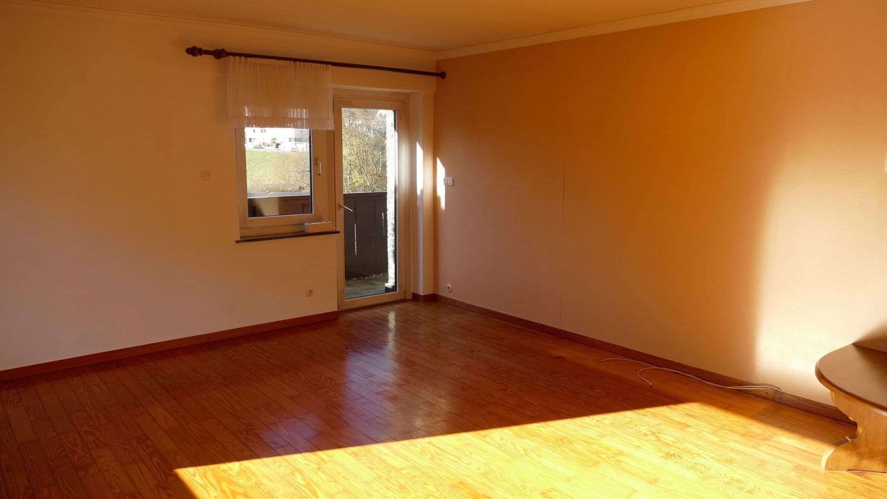 Predaj domu 139 m², pozemek 744 m², Enzenberg 4, Jünkerath, Porýnie-Falcko Predaj domu 139 m², pozemek 744 m², Enzenberg 4, Jünkerath, Porýnie-Falcko