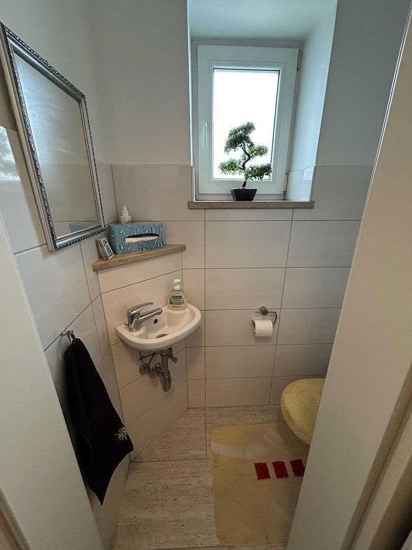 Prenájom domu 133 m², pozemek 225 m², Pfarrkirchen, Bavorsko Prenájom domu 133 m², pozemek 225 m², Pfarrkirchen, Bavorsko