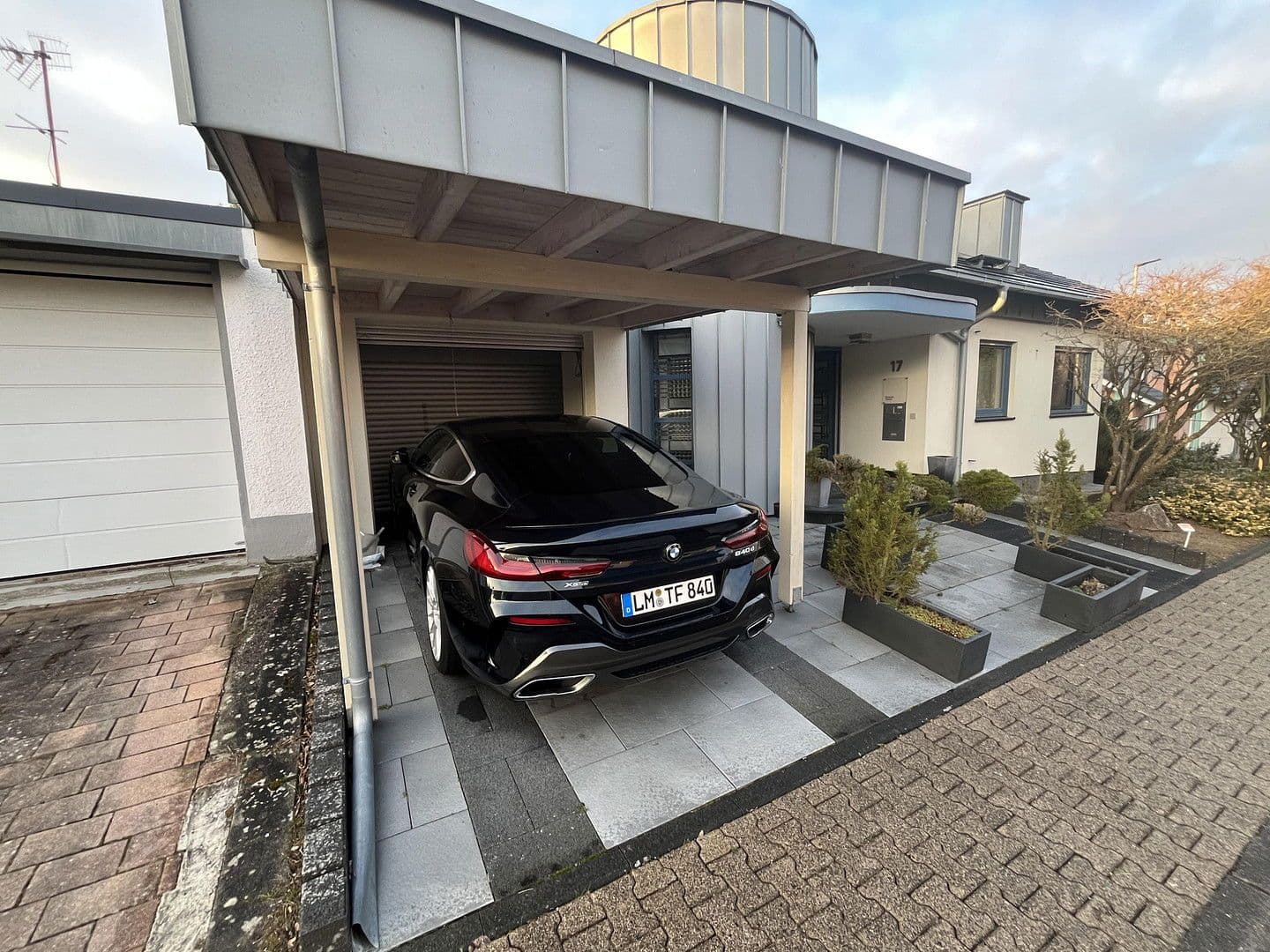 Predaj domu 350 m², pozemek 766 m², Kickelsberg 17, Bad Camberg, Hesensko Predaj domu 350 m², pozemek 766 m², Kickelsberg 17, Bad Camberg, Hesensko