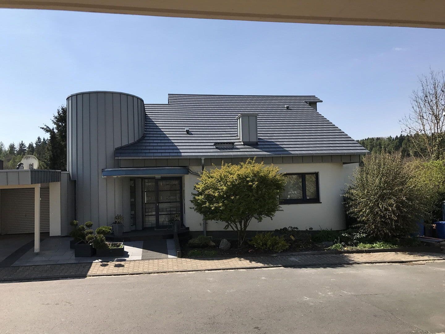 Predaj domu 350 m², pozemek 766 m², Kickelsberg 17, Bad Camberg, Hesensko Predaj domu 350 m², pozemek 766 m², Kickelsberg 17, Bad Camberg, Hesensko