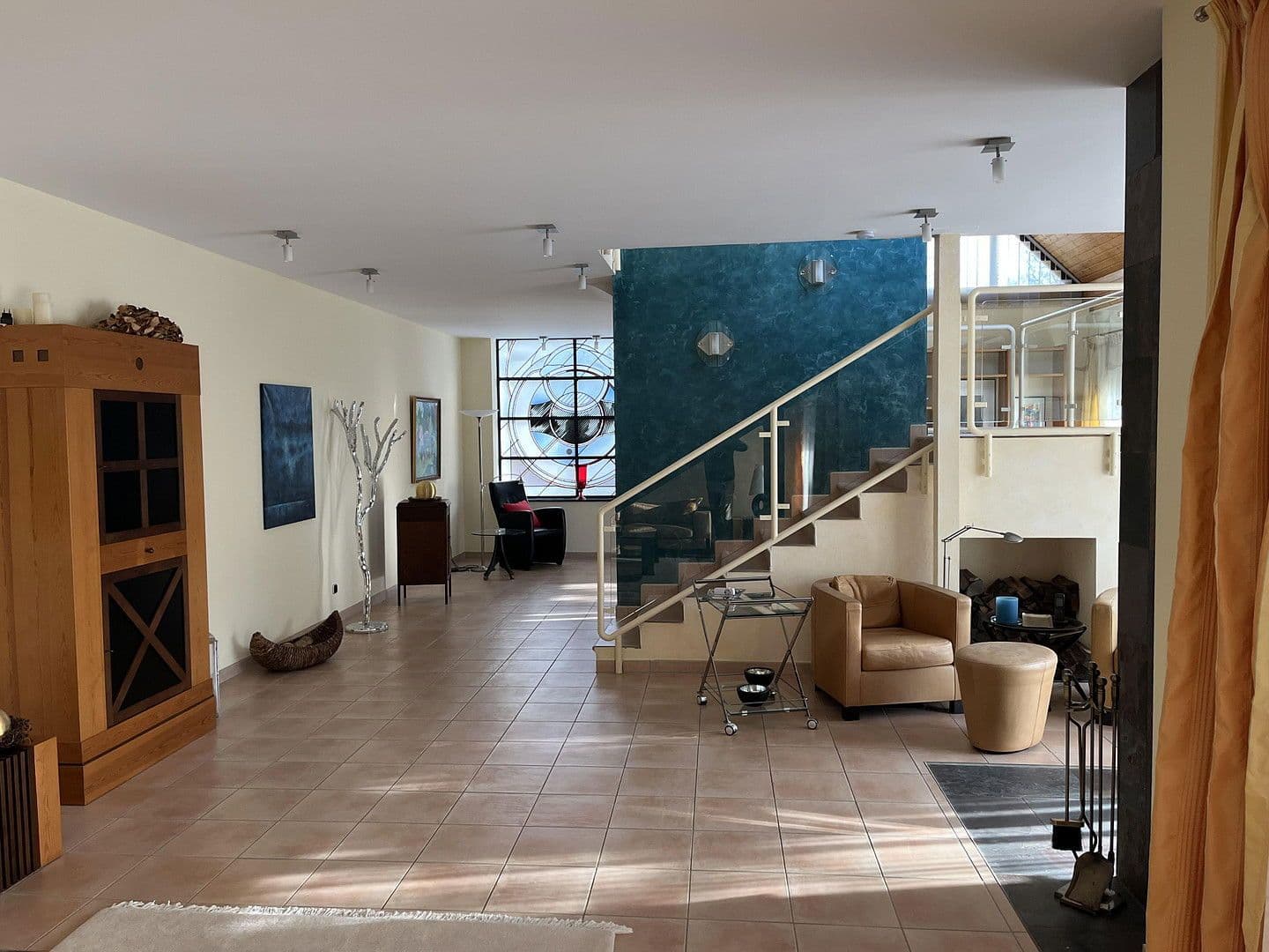 Predaj domu 350 m², pozemek 766 m², Kickelsberg 17, Bad Camberg, Hesensko Predaj domu 350 m², pozemek 766 m², Kickelsberg 17, Bad Camberg, Hesensko