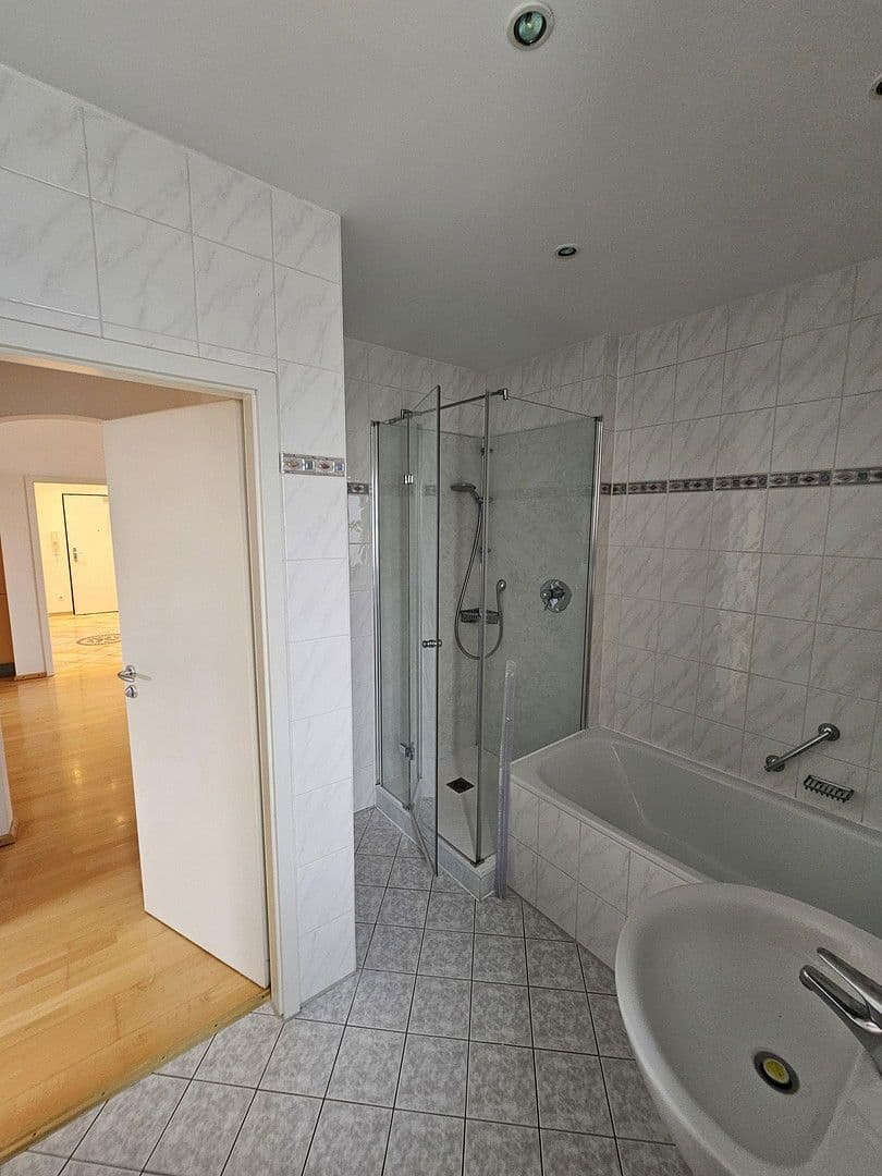 Predaj bytu 3-izbový 92 m², Erika-Cremer-Straße 15, München, Bavorsko Predaj bytu 3-izbový 92 m², Erika-Cremer-Straße 15, München, Bavorsko