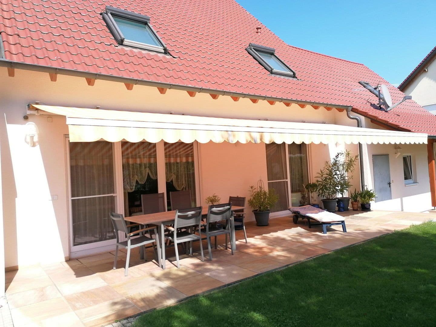 Predaj domu 346 m², pozemek 893 m², Höchstädt an der Donau, Bavorsko Predaj domu 346 m², pozemek 893 m², Höchstädt an der Donau, Bavorsko