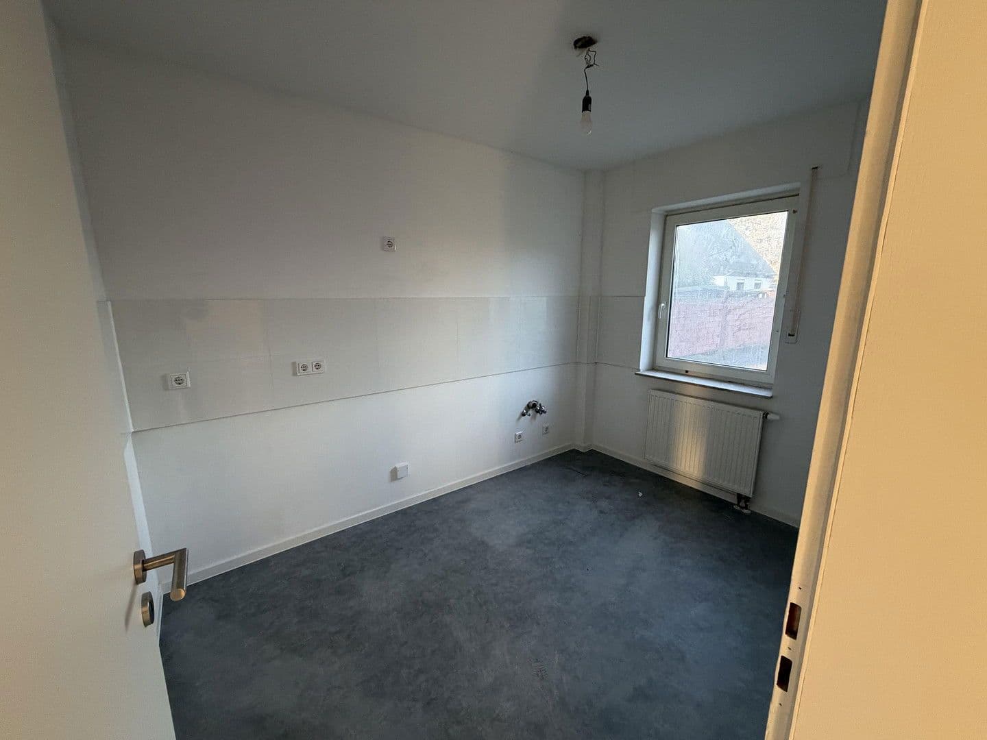 Prenájom bytu 3-izbový 73 m², Köln, Severné Porýnie - Westfálsko Prenájom bytu 3-izbový 73 m², Köln, Severné Porýnie - Westfálsko