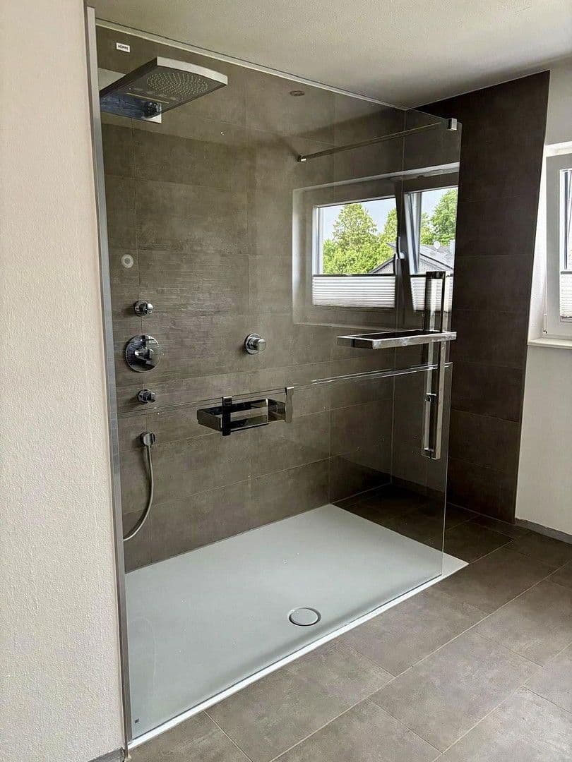 Predaj domu 210 m², pozemek 747 m², Wardenburg, Dolné Sasko Predaj domu 210 m², pozemek 747 m², Wardenburg, Dolné Sasko