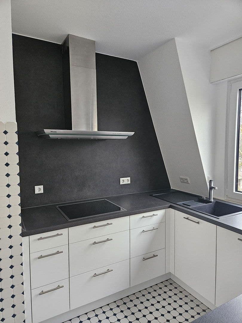 Prenájom bytu 3-izbový 105 m², Hugenottenallee 95-97, Neu-Isenburg, Hesensko Prenájom bytu 3-izbový 105 m², Hugenottenallee 95-97, Neu-Isenburg, Hesensko