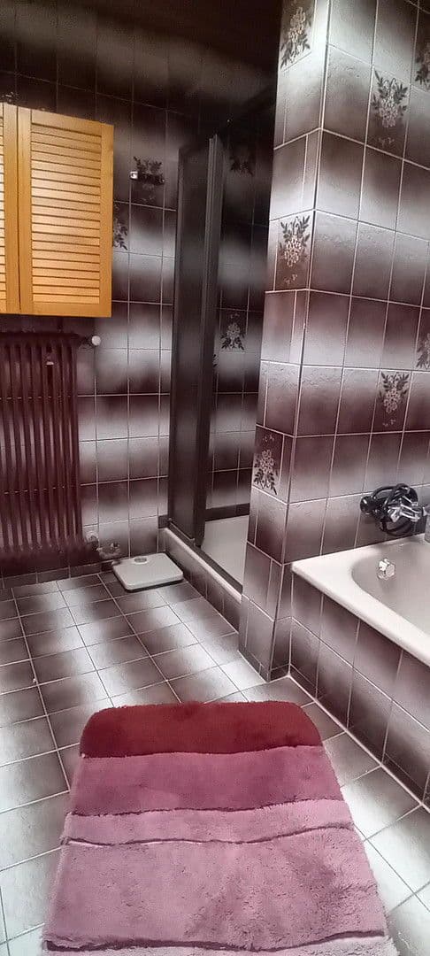 Predaj domu 185 m², pozemek 354 m², Albstadt, Bádensko-Wurttembersko Predaj domu 185 m², pozemek 354 m², Albstadt, Bádensko-Wurttembersko