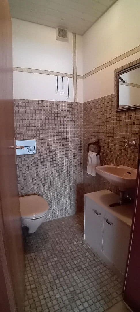 Predaj domu 185 m², pozemek 354 m², Albstadt, Bádensko-Wurttembersko Predaj domu 185 m², pozemek 354 m², Albstadt, Bádensko-Wurttembersko