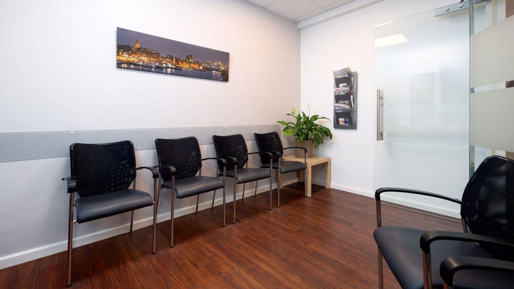 Predaj domu 250 m², pozemek 326 m², Heikendorf, Šlezvicko-Holštajnsko Predaj domu 250 m², pozemek 326 m², Heikendorf, Šlezvicko-Holštajnsko