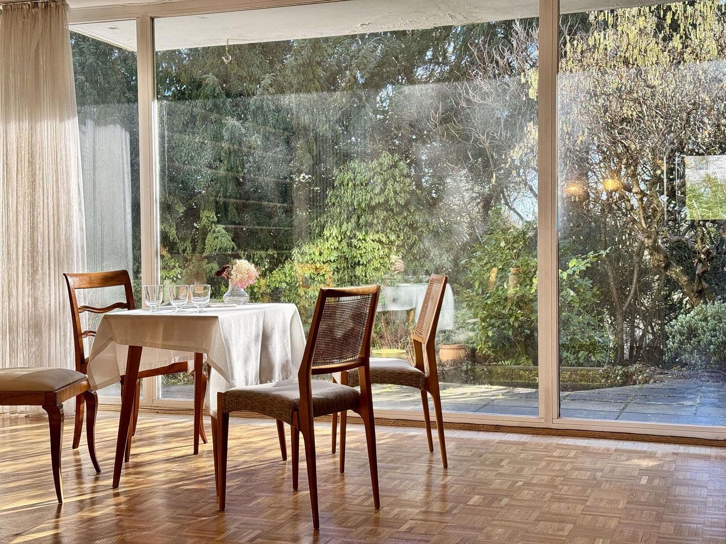 Predaj domu 243 m², pozemek 773 m², Am Neuenhof 7, Aachen, Severné Porýnie - Westfálsko Predaj domu 243 m², pozemek 773 m², Am Neuenhof 7, Aachen, Severné Porýnie - Westfálsko