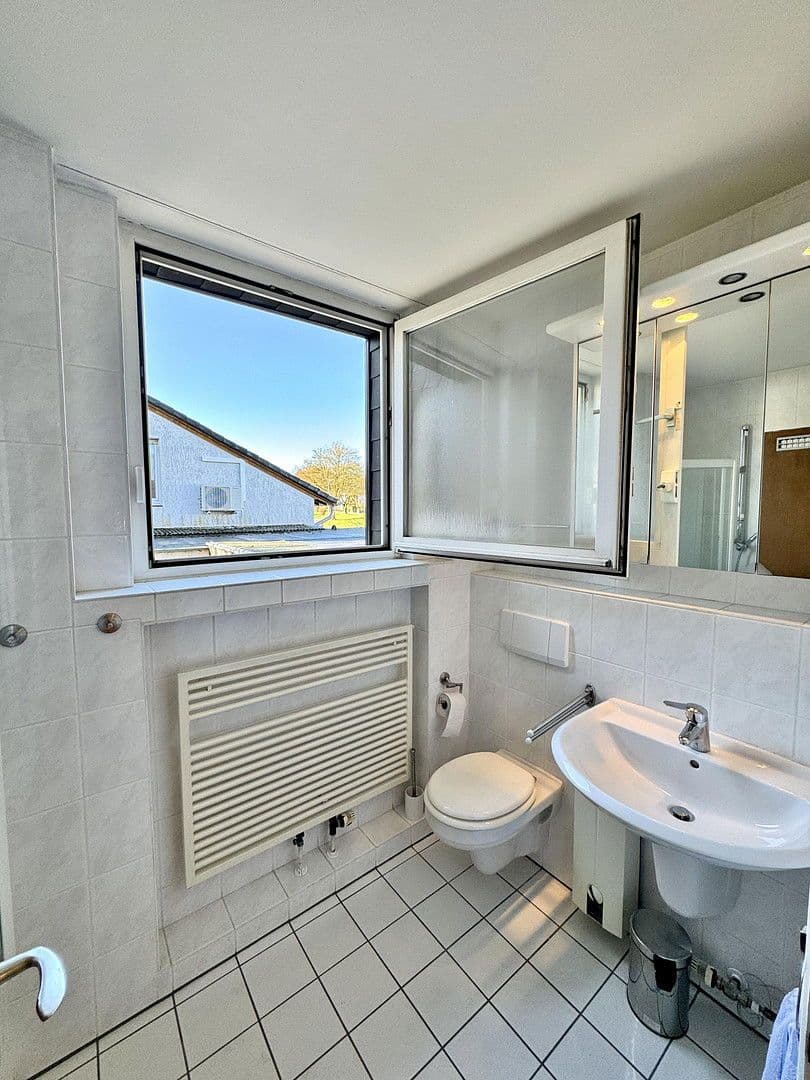 Predaj domu 243 m², pozemek 773 m², Am Neuenhof 7, Aachen, Severné Porýnie - Westfálsko Predaj domu 243 m², pozemek 773 m², Am Neuenhof 7, Aachen, Severné Porýnie - Westfálsko