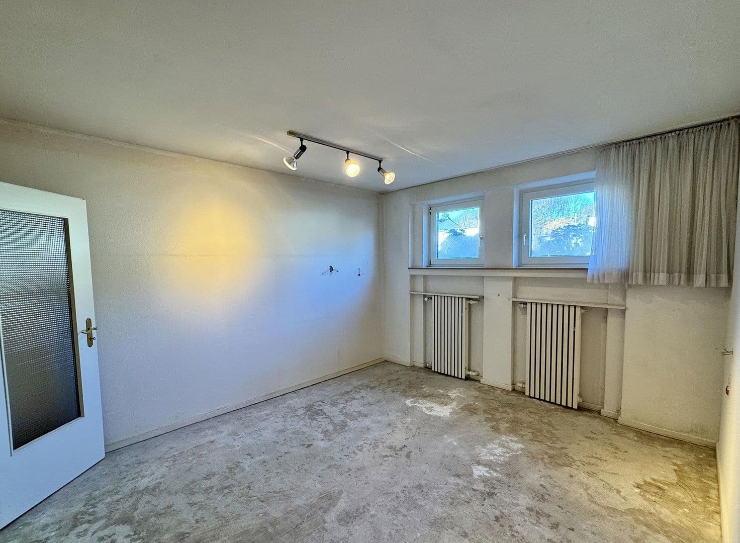 Predaj domu 243 m², pozemek 773 m², Am Neuenhof 7, Aachen, Severné Porýnie - Westfálsko Predaj domu 243 m², pozemek 773 m², Am Neuenhof 7, Aachen, Severné Porýnie - Westfálsko