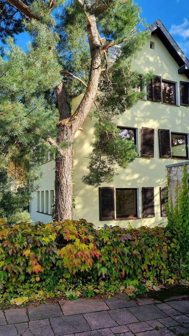 Predaj domu 200 m², pozemek 951 m², Kronberg im Taunus, Hesensko Predaj domu 200 m², pozemek 951 m², Kronberg im Taunus, Hesensko