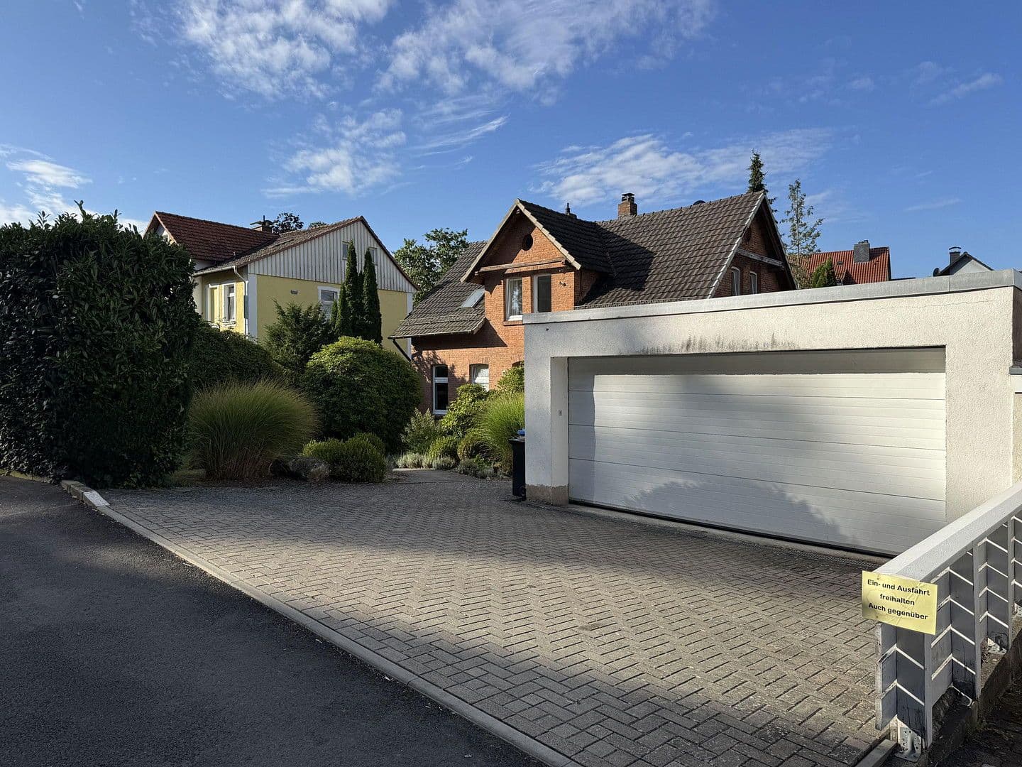 Predaj domu 162 m², pozemek 916 m², Hann. Münden, Dolné Sasko Predaj domu 162 m², pozemek 916 m², Hann. Münden, Dolné Sasko