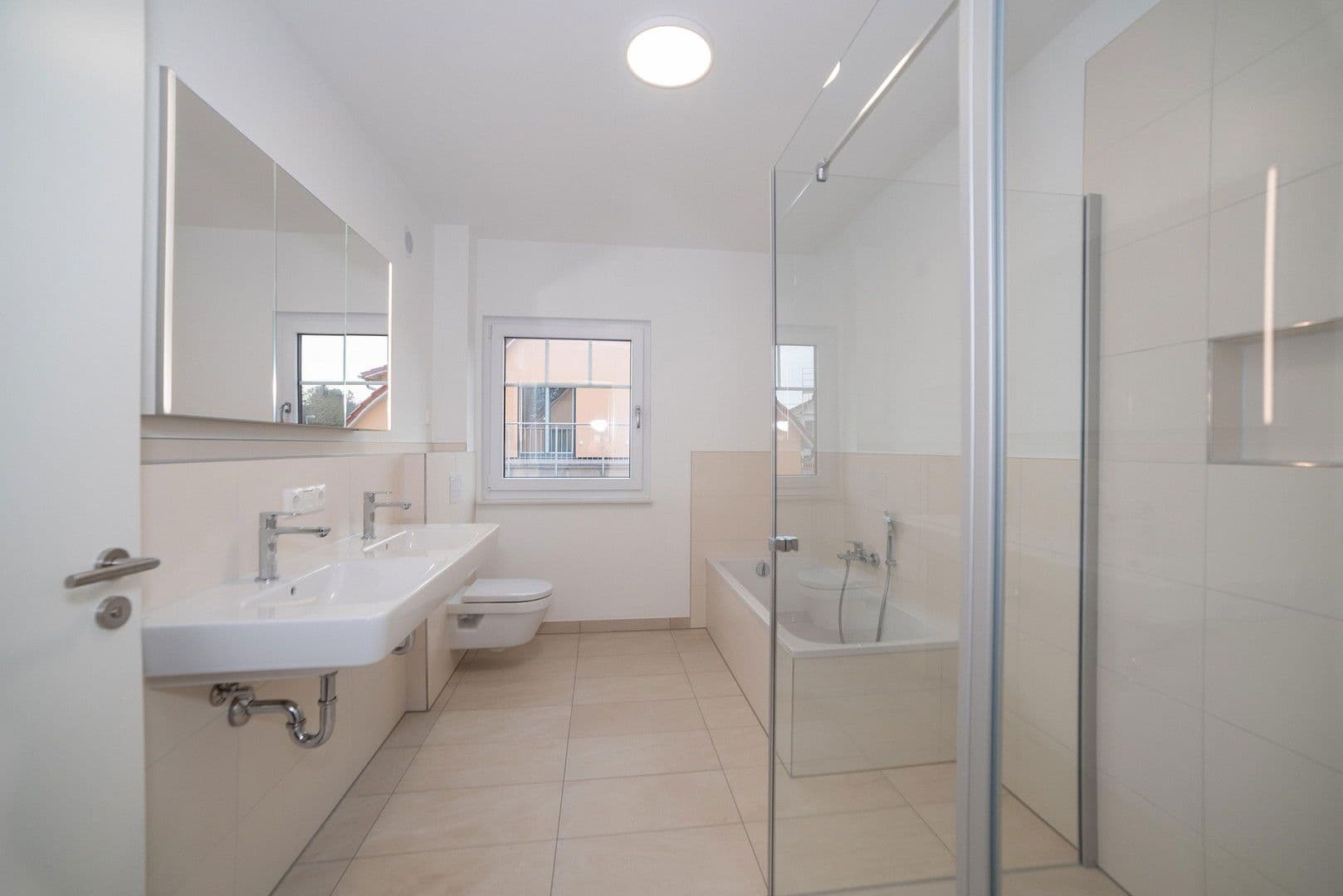 Prenájom bytu 4-izbový 112 m², Brunnenweg 2A, Kamenec, Sasko Prenájom bytu 4-izbový 112 m², Brunnenweg 2A, Kamenec, Sasko