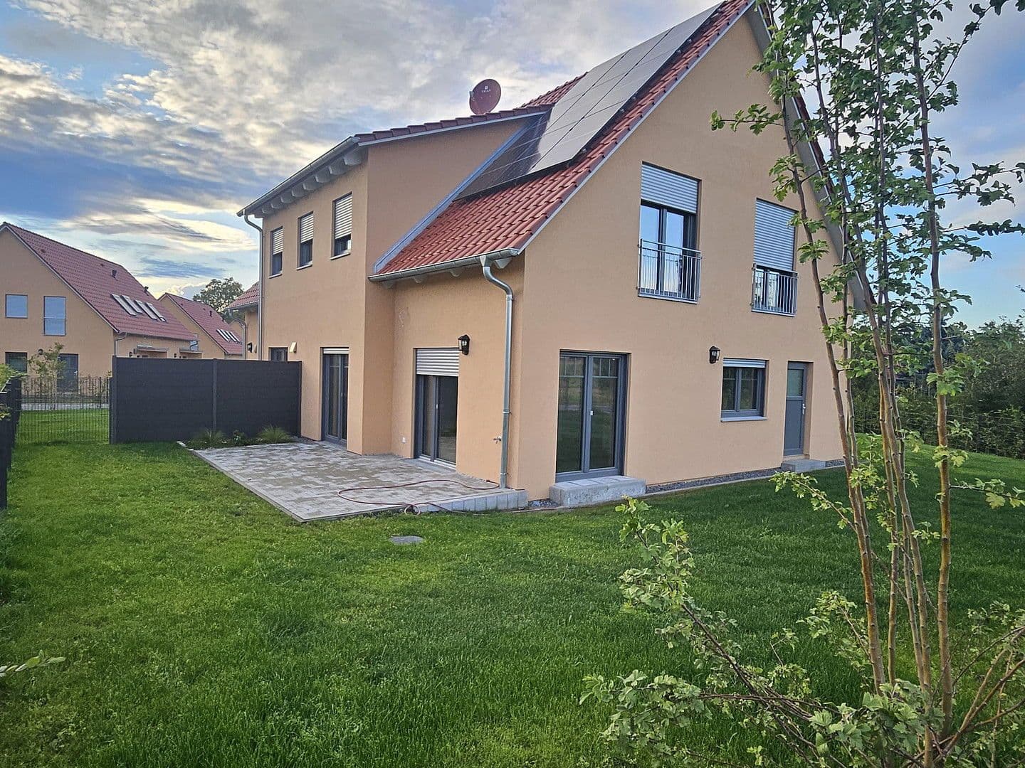 Prenájom bytu 4-izbový 112 m², Brunnenweg 2A, Kamenec, Sasko Prenájom bytu 4-izbový 112 m², Brunnenweg 2A, Kamenec, Sasko