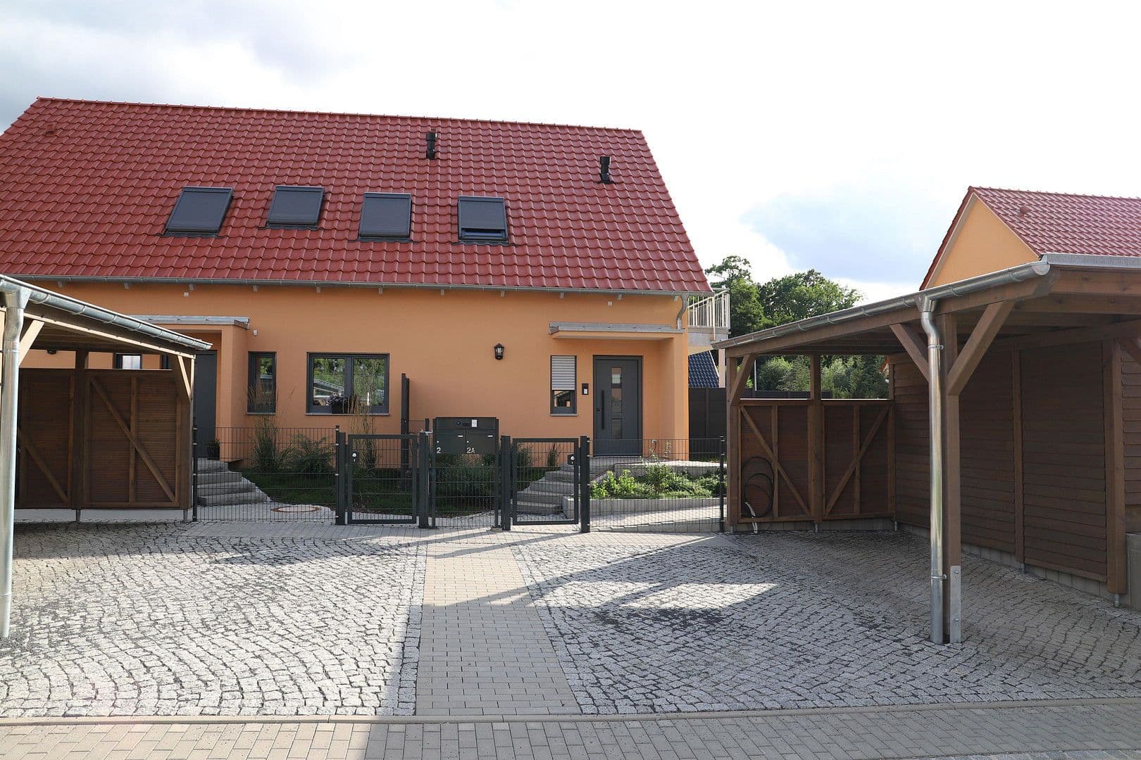 Prenájom bytu 4-izbový 112 m², Brunnenweg 2A, Kamenec, Sasko Prenájom bytu 4-izbový 112 m², Brunnenweg 2A, Kamenec, Sasko