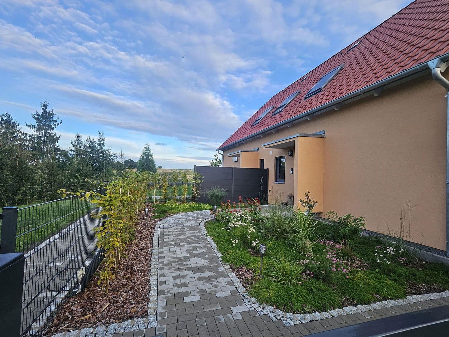 Prenájom bytu 4-izbový 112 m², Brunnenweg 2A, Kamenec, Sasko Prenájom bytu 4-izbový 112 m², Brunnenweg 2A, Kamenec, Sasko