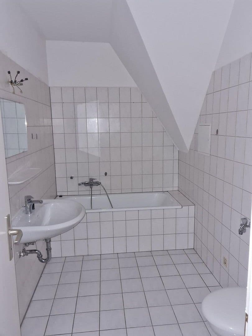 Prenájom bytu 1-izbový 57 m², Käthe-Kollwitz-Straße 1, Nordhausen, Durínsko Prenájom bytu 1-izbový 57 m², Käthe-Kollwitz-Straße 1, Nordhausen, Durínsko