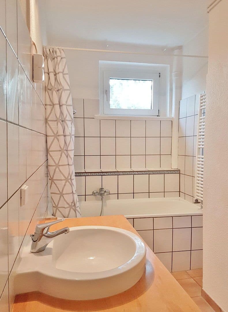 Prenájom bytu 4-izbový 102 m², Hildesheim, Dolné Sasko Prenájom bytu 4-izbový 102 m², Hildesheim, Dolné Sasko