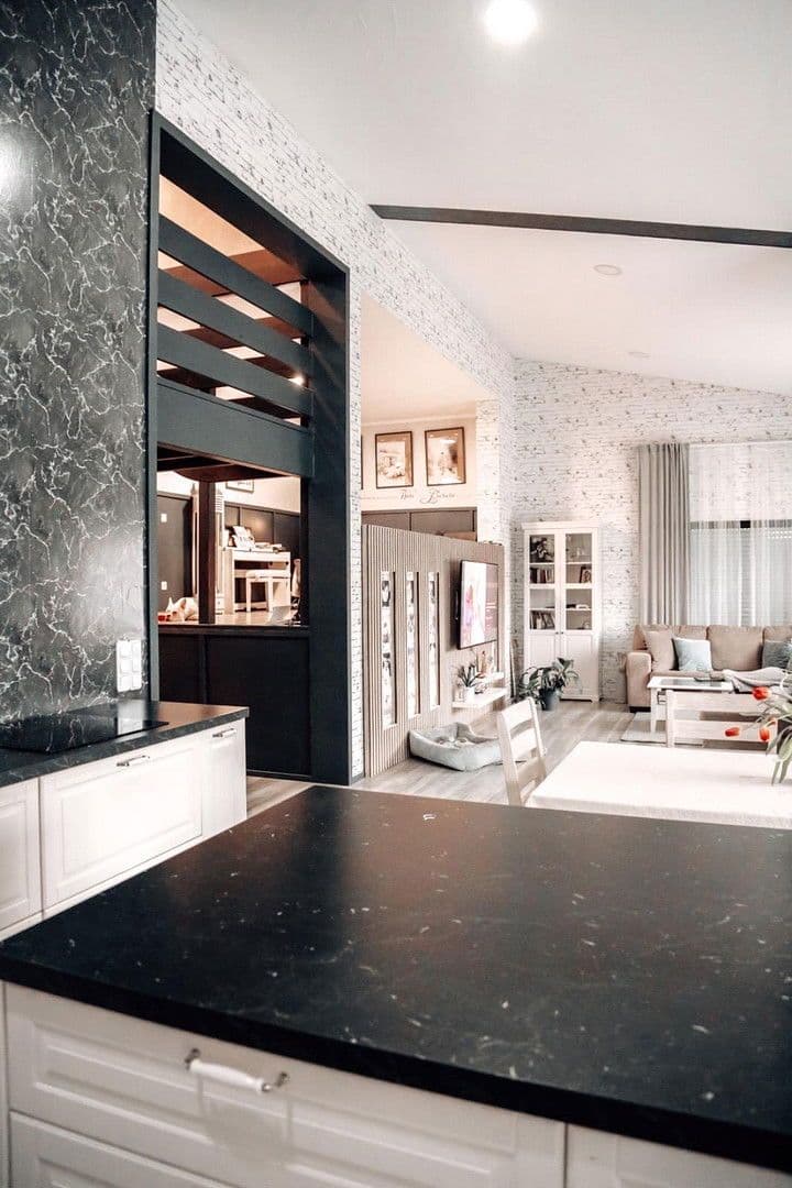 Predaj domu 297 m², pozemek 787 m², Am Mühlhebel 9, Weilerbach, Porýnie-Falcko Predaj domu 297 m², pozemek 787 m², Am Mühlhebel 9, Weilerbach, Porýnie-Falcko