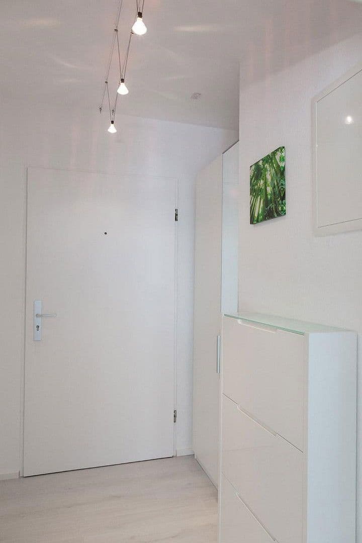 Prenájom bytu 1-izbový 34 m², Bahnhofstraße 20, Weinstadt, Bádensko-Wurttembersko Prenájom bytu 1-izbový 34 m², Bahnhofstraße 20, Weinstadt, Bádensko-Wurttembersko