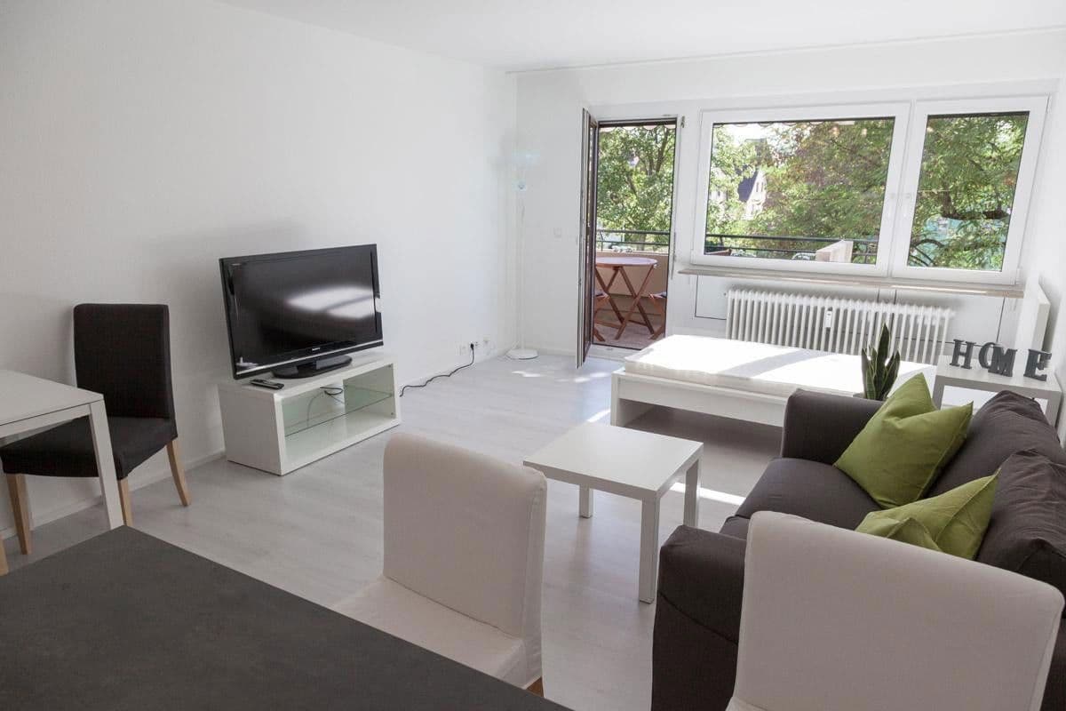 Prenájom bytu 1-izbový 34 m², Bahnhofstraße 20, Weinstadt, Bádensko-Wurttembersko Prenájom bytu 1-izbový 34 m², Bahnhofstraße 20, Weinstadt, Bádensko-Wurttembersko