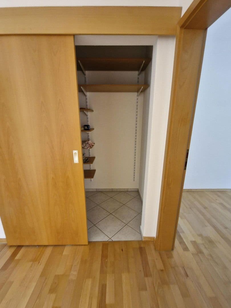 Predaj bytu 3-izbový 91 m², Angerweg 12, Gauting, Bavorsko Predaj bytu 3-izbový 91 m², Angerweg 12, Gauting, Bavorsko