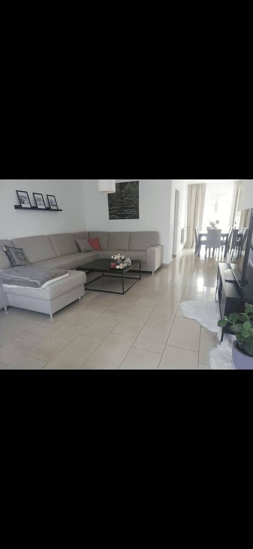 Predaj bytu 3-izbový 84 m², Wolfsburg, Dolné Sasko Predaj bytu 3-izbový 84 m², Wolfsburg, Dolné Sasko