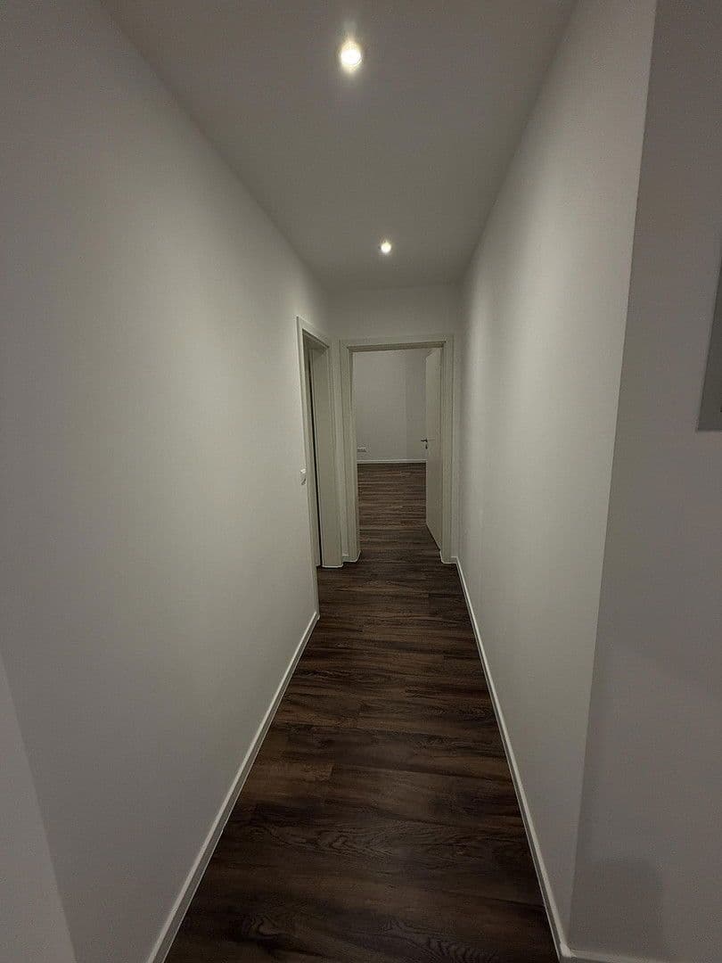 Prenájom bytu 3-izbový 82 m², Tiergartenweg 2/1, Ebersbach an der Fils, Bádensko-Wurttembersko Prenájom bytu 3-izbový 82 m², Tiergartenweg 2/1, Ebersbach an der Fils, Bádensko-Wurttembersko