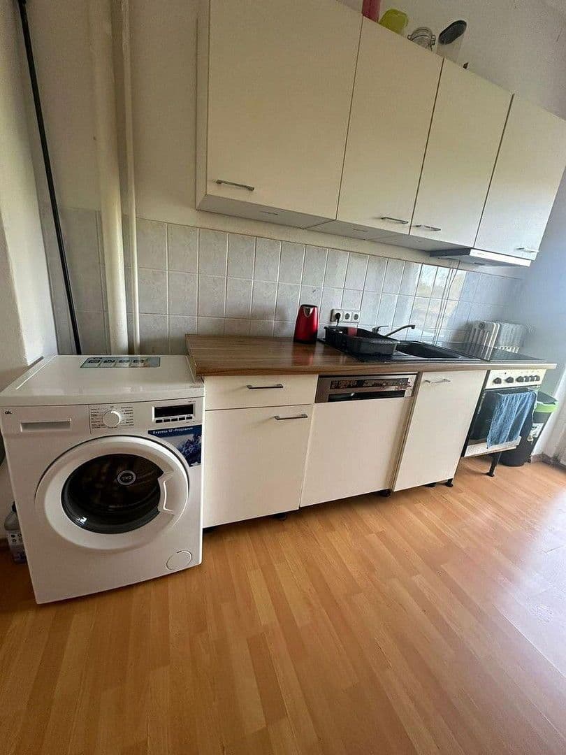 Predaj bytu 4-izbový 90 m², Martin Lutherstr 12, Plavno, Sasko Predaj bytu 4-izbový 90 m², Martin Lutherstr 12, Plavno, Sasko