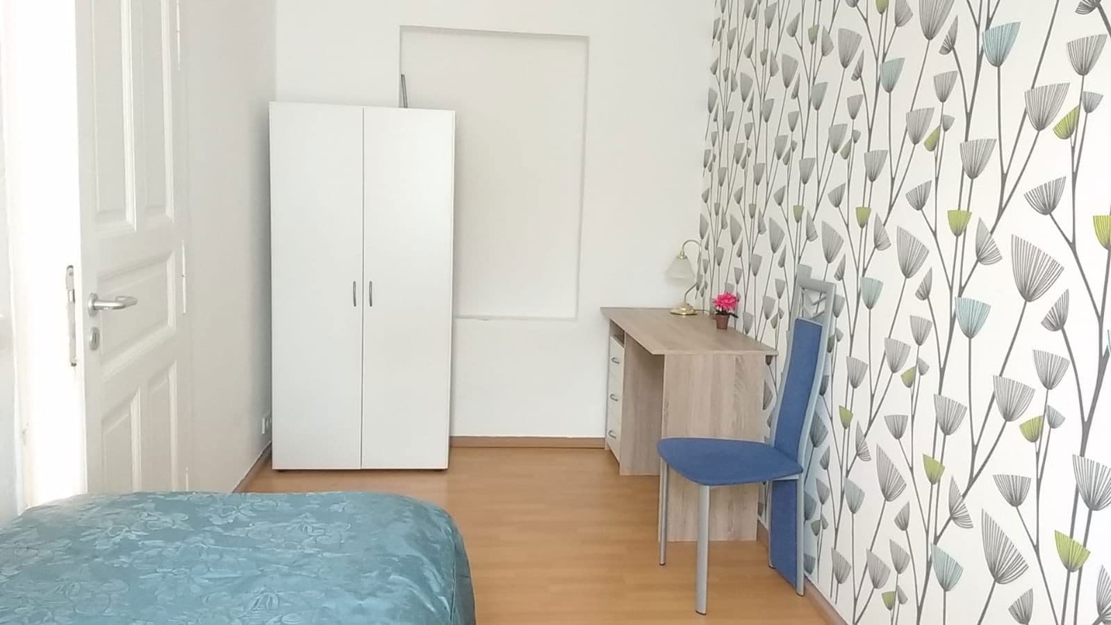 Predaj bytu 4-izbový 90 m², Martin Lutherstr 12, Plavno, Sasko Predaj bytu 4-izbový 90 m², Martin Lutherstr 12, Plavno, Sasko