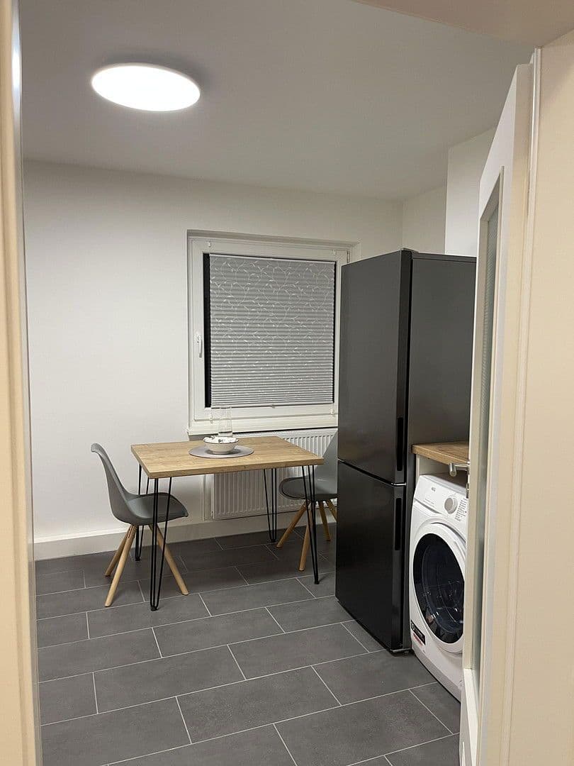 Prenájom bytu 2-izbový 54 m², Rauenthaler Straße 11A, Wiesbaden, Hesensko Prenájom bytu 2-izbový 54 m², Rauenthaler Straße 11A, Wiesbaden, Hesensko