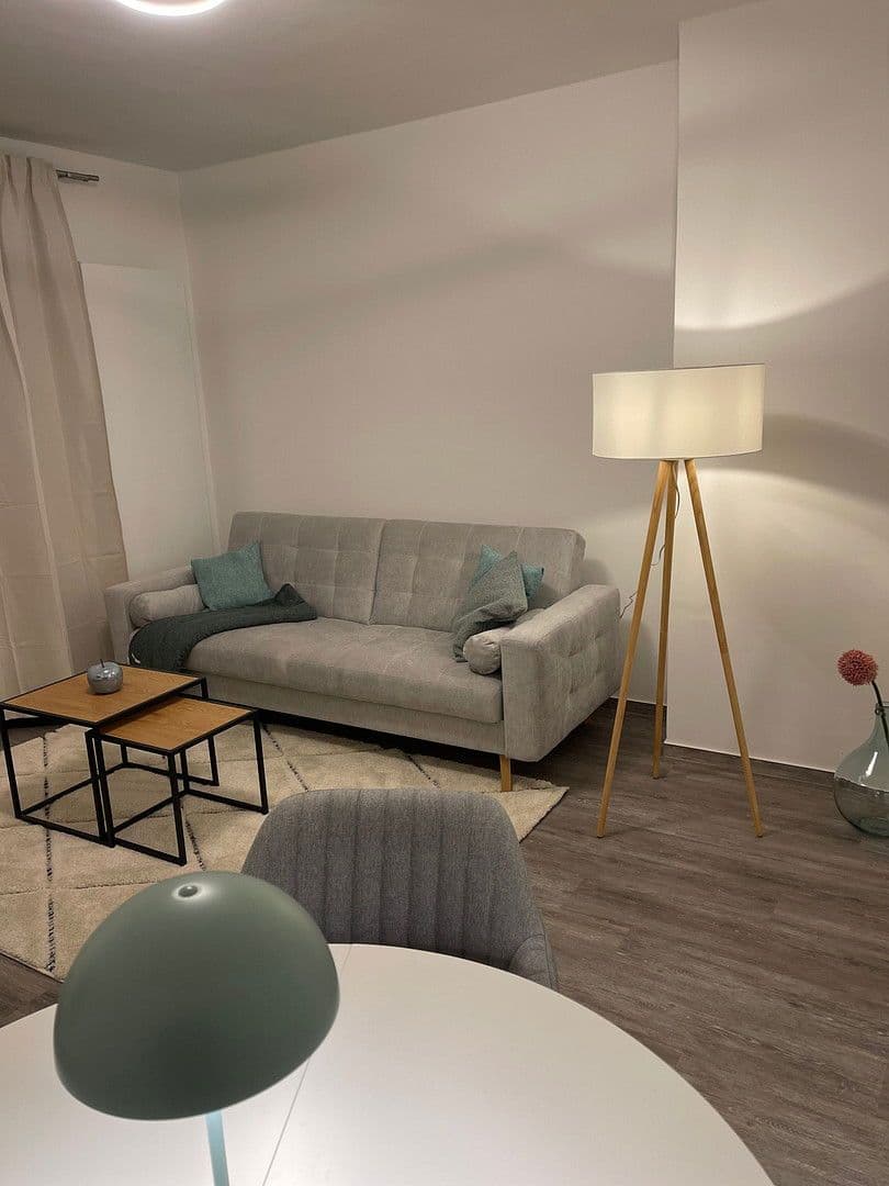 Prenájom bytu 2-izbový 54 m², Rauenthaler Straße 11A, Wiesbaden, Hesensko Prenájom bytu 2-izbový 54 m², Rauenthaler Straße 11A, Wiesbaden, Hesensko