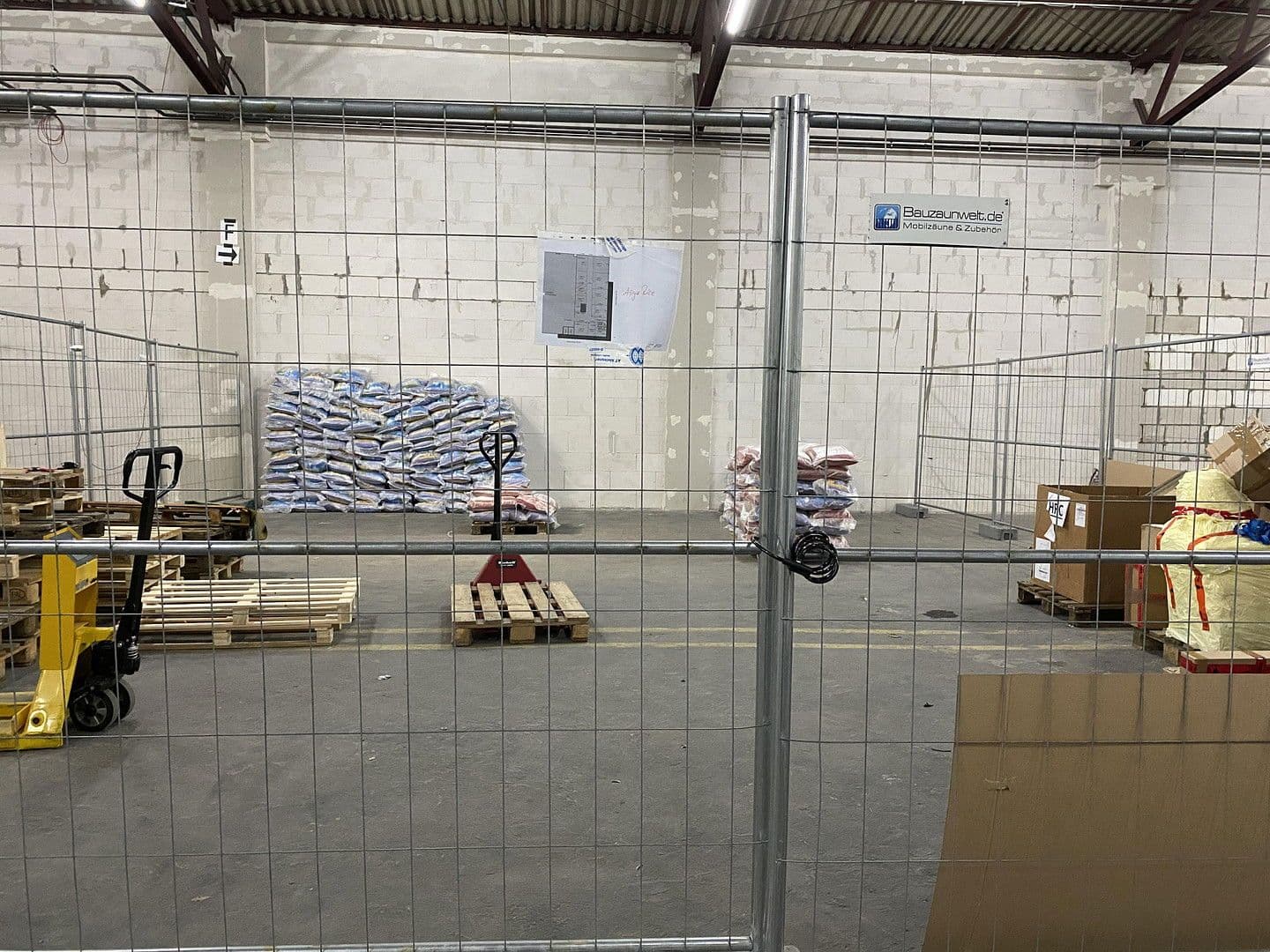 Prenájom nebytového priestoru 3.000 m², Hirtenstrasse 9, Frankfurt, Hesensko Prenájom nebytového priestoru 3.000 m², Hirtenstrasse 9, Frankfurt, Hesensko