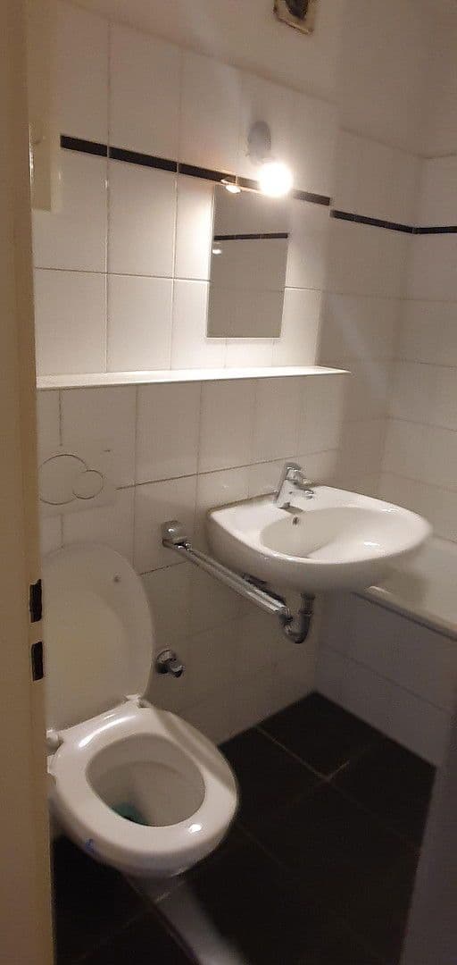 Prenájom bytu 2-izbový 63 m², Rheinstr. 16, Krefeld, Severné Porýnie - Westfálsko Prenájom bytu 2-izbový 63 m², Rheinstr. 16, Krefeld, Severné Porýnie - Westfálsko