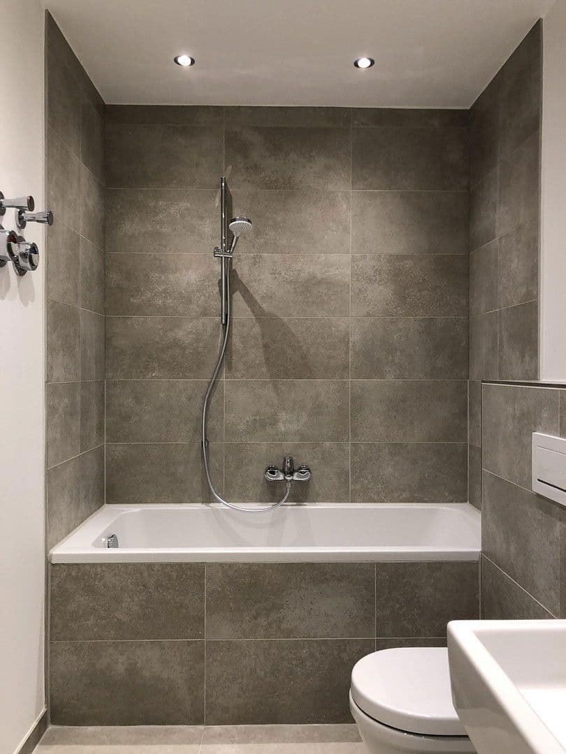 Prenájom bytu 2-izbový 82 m², Gotlandstrasse 10G, Berlin, Berlín Prenájom bytu 2-izbový 82 m², Gotlandstrasse 10G, Berlin, Berlín