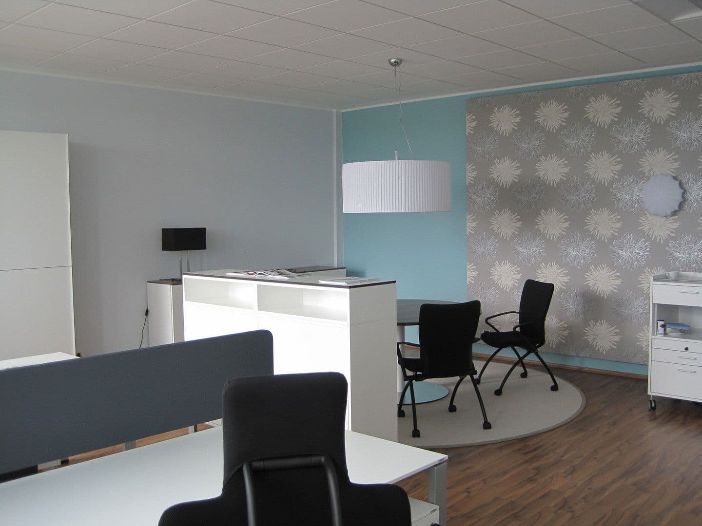 Prenájom kancelárie 1.500 m², Parkstrasse 14, Langweid am Lech, Bavorsko Prenájom kancelárie 1.500 m², Parkstrasse 14, Langweid am Lech, Bavorsko