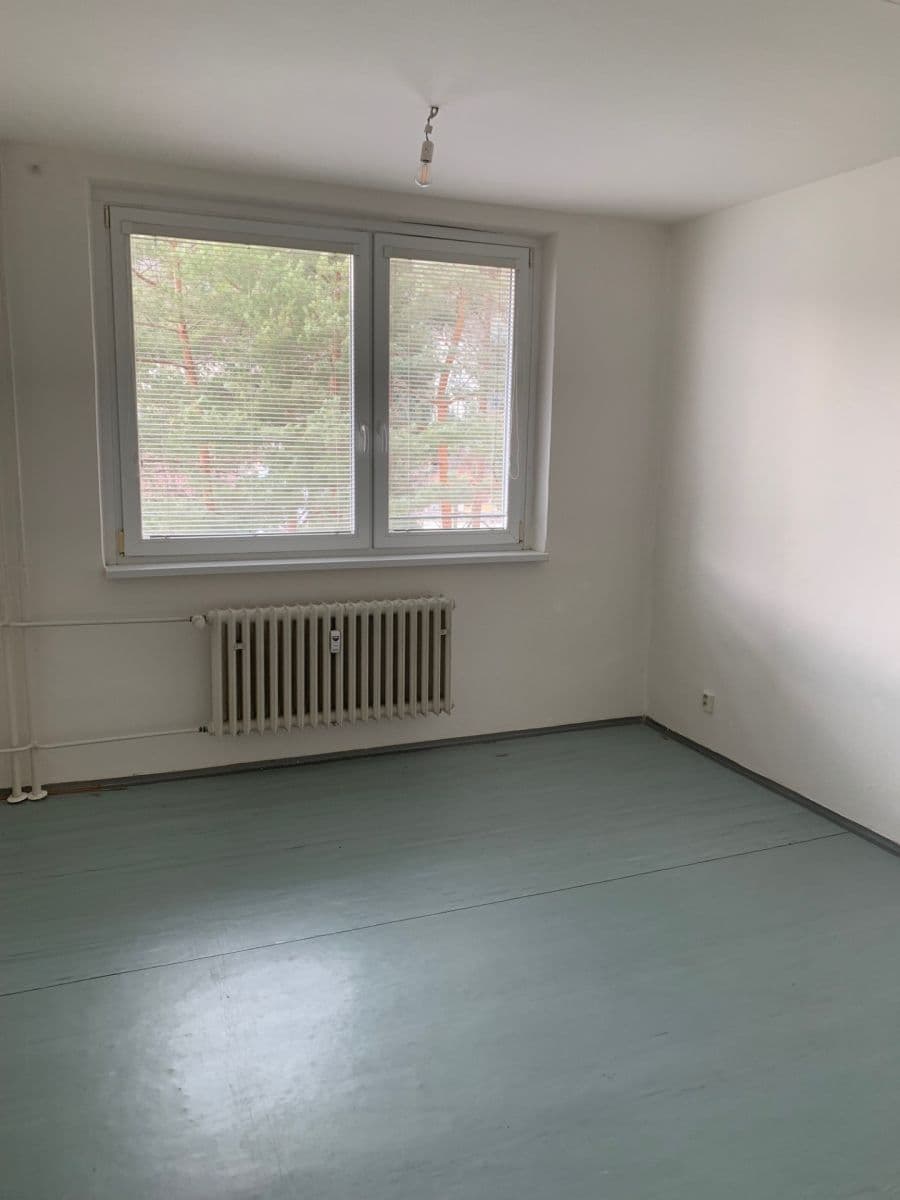 Prenájom bytu 1-izbový 38 m², ulice Čoupkových, Brno, Jihomoravský kraj Prenájom bytu 1-izbový 38 m², ulice Čoupkových, Brno, Jihomoravský kraj