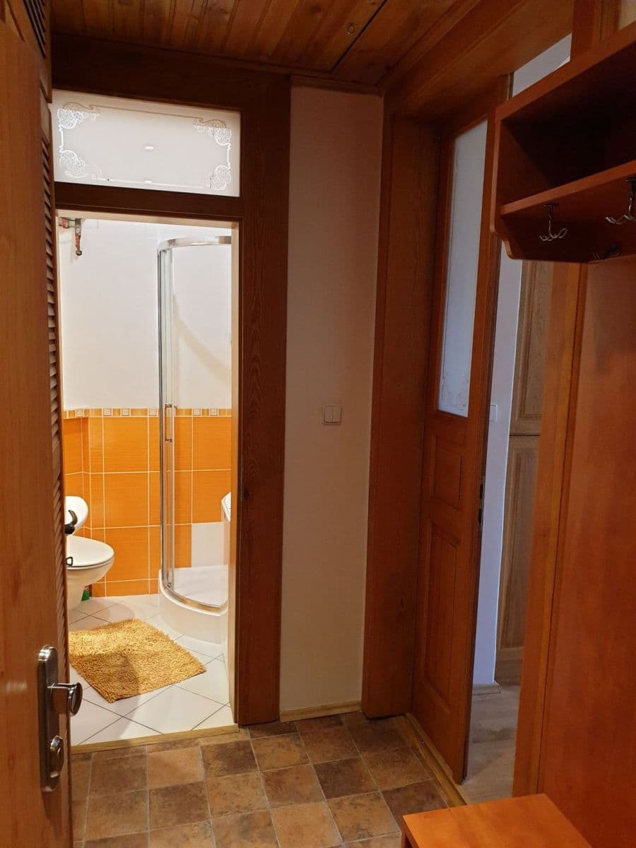 Prenájom bytu 2-izbový 53 m², Arbesovo náměstí, Praha, Praha Prenájom bytu 2-izbový 53 m², Arbesovo náměstí, Praha, Praha