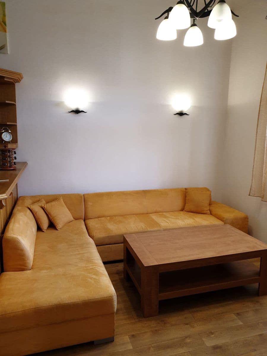 Prenájom bytu 2-izbový 53 m², Arbesovo náměstí, Praha, Praha Prenájom bytu 2-izbový 53 m², Arbesovo náměstí, Praha, Praha