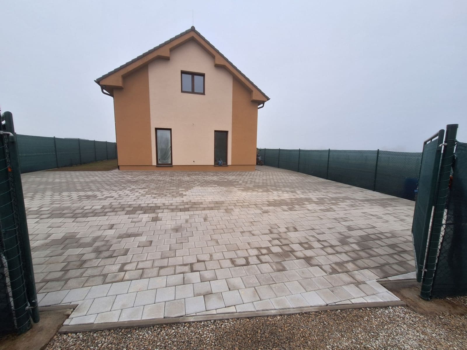 Prenájom bytu 2-izbový 50 m², Za Humny, Chyňava, Středočeský kraj Prenájom bytu 2-izbový 50 m², Za Humny, Chyňava, Středočeský kraj