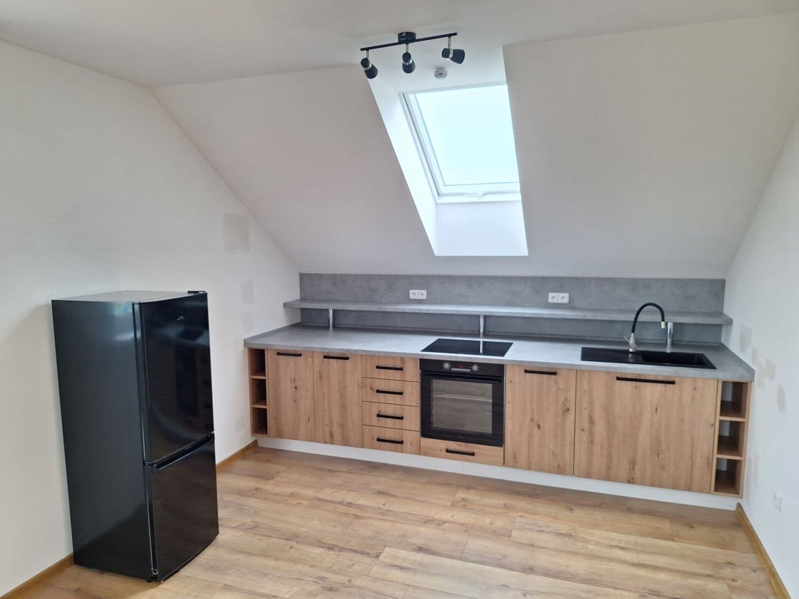 Prenájom bytu 2-izbový 50 m², Za Humny, Chyňava, Středočeský kraj Prenájom bytu 2-izbový 50 m², Za Humny, Chyňava, Středočeský kraj