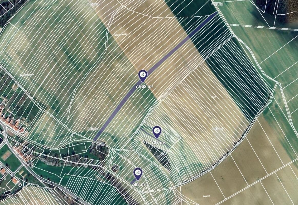 Predaj pozemku 43.527 m², Dobročkovice, Jihomoravský kraj Predaj pozemku 43.527 m², Dobročkovice, Jihomoravský kraj