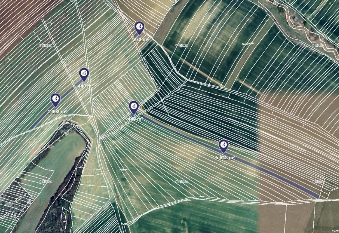 Predaj pozemku 43.527 m², Dobročkovice, Jihomoravský kraj Predaj pozemku 43.527 m², Dobročkovice, Jihomoravský kraj